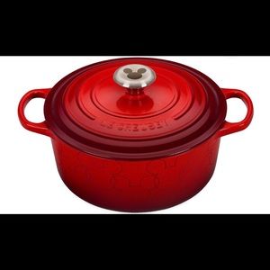 4.5 QT Le Creuset dutch oven